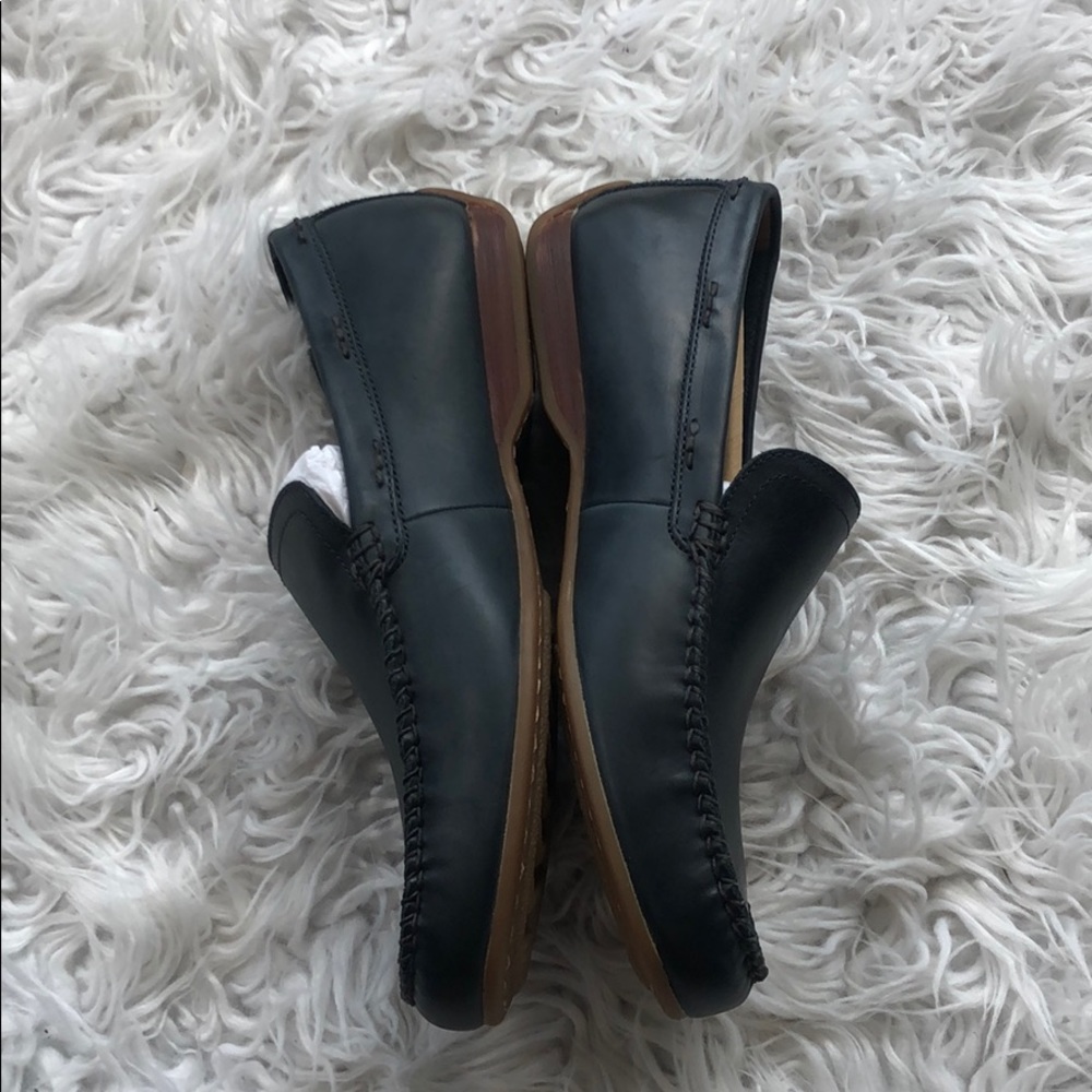 NEW • Frye • Lewis Venetian Loafers Navy Blue - Picture 5 of 7